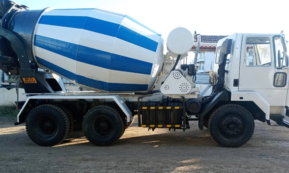 Ashok Leyland 2518 Transit Mixer
